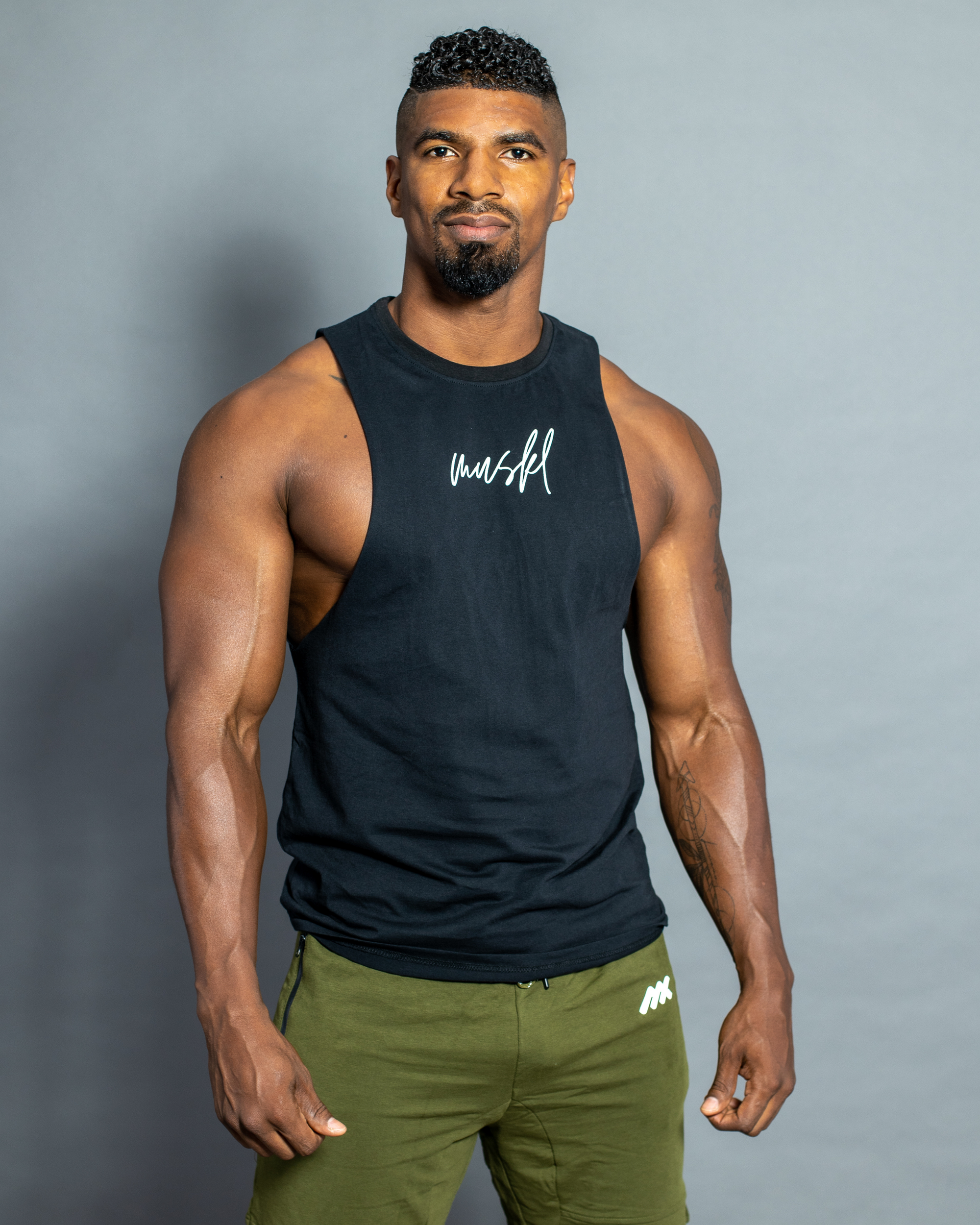 Raw Cut Tank Black